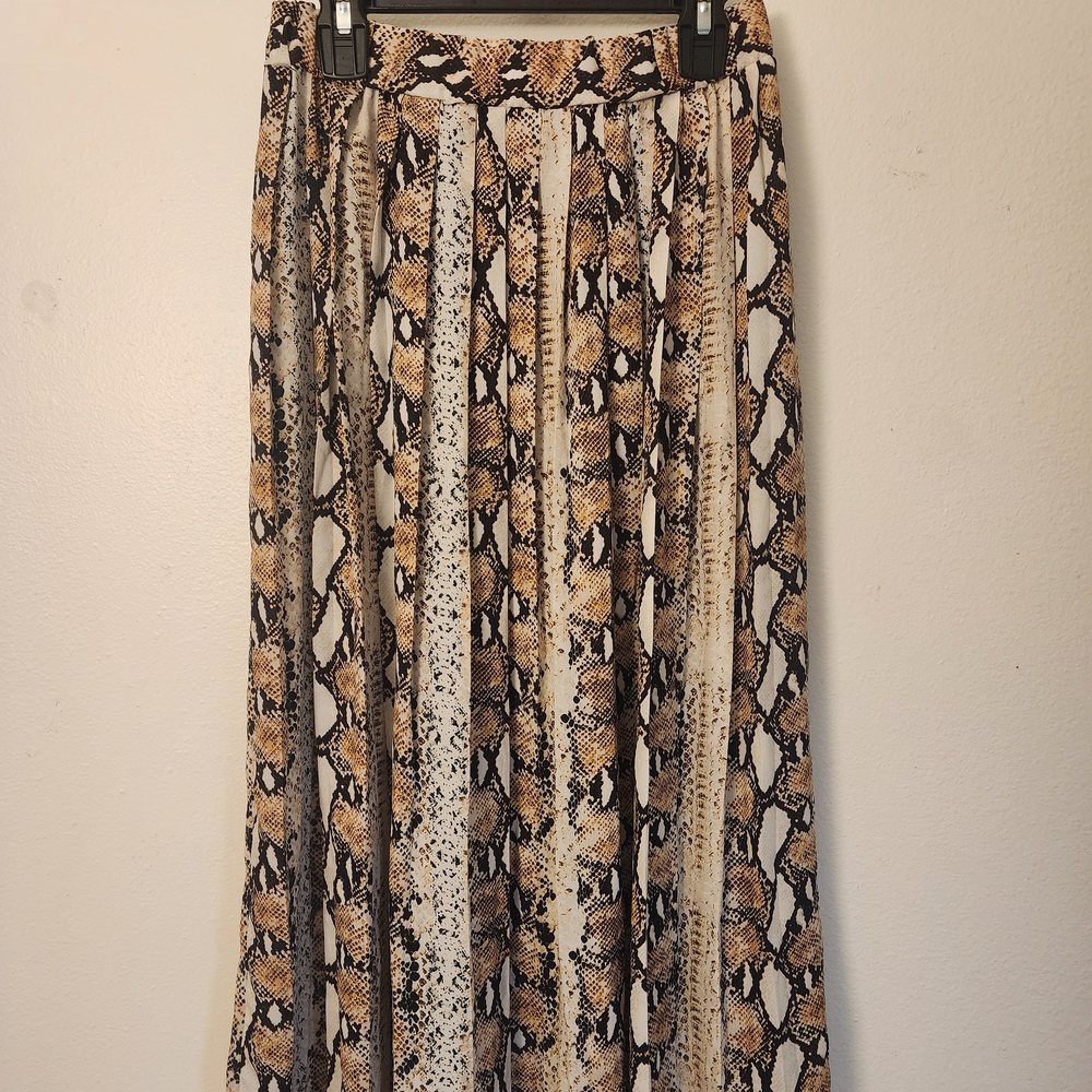 Dorothy Perkins Cream and Brown Pleated Maxi Skirt